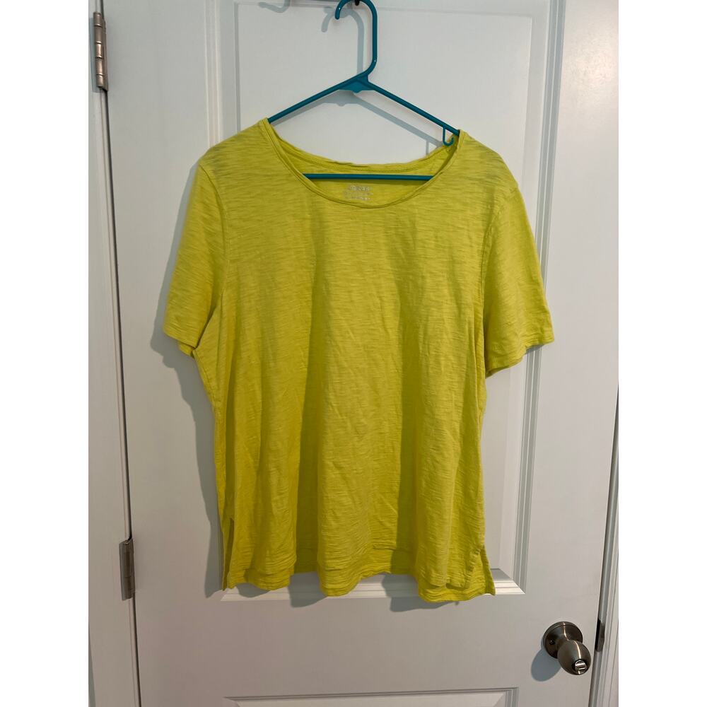 Chico’s The Ultimate Tee Button Back Top – Size 3 (XL) – Neon Yellow